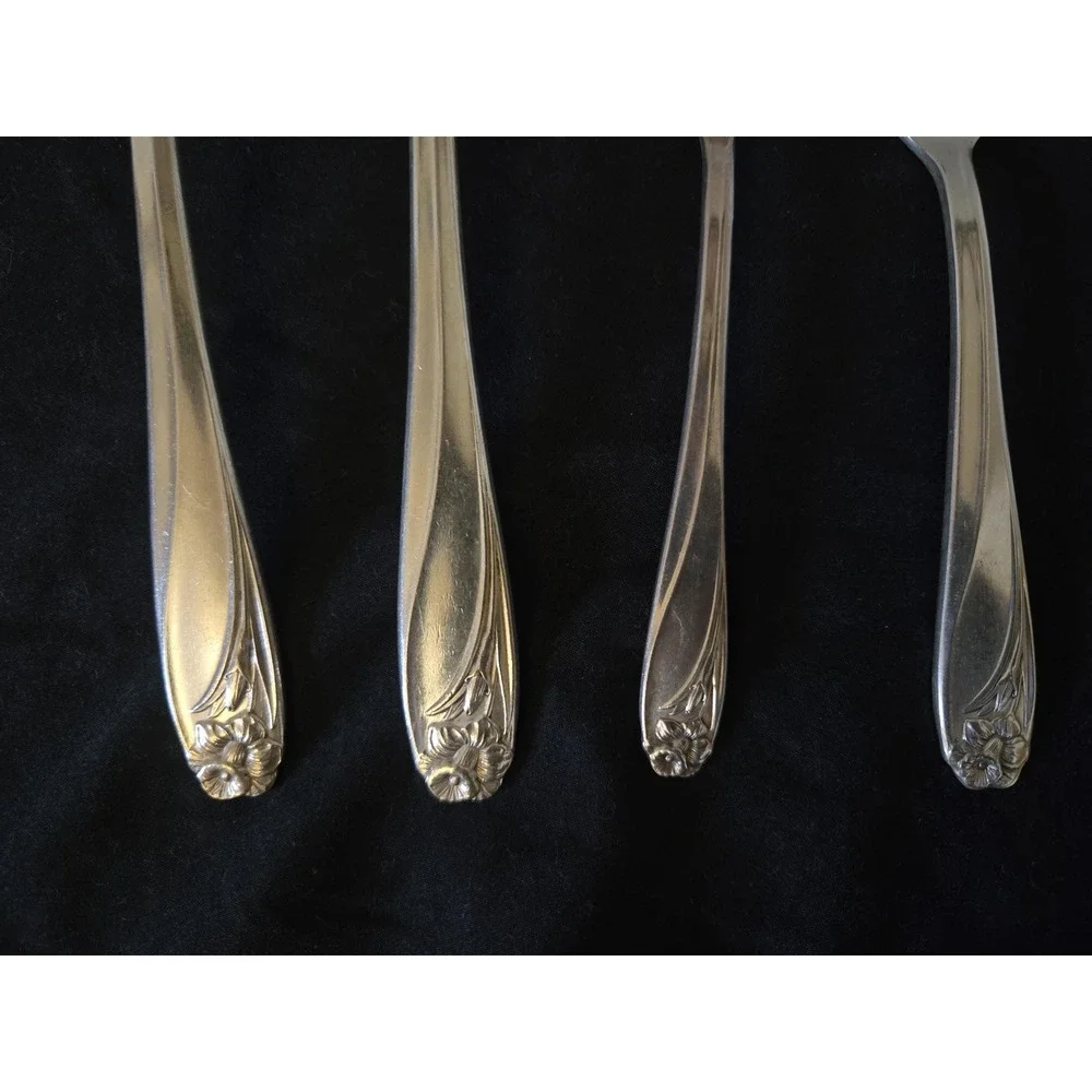 Vintage 1847 Rogets Bros Daffodil Set of 4 Serving Pieces Silverplate Flatware